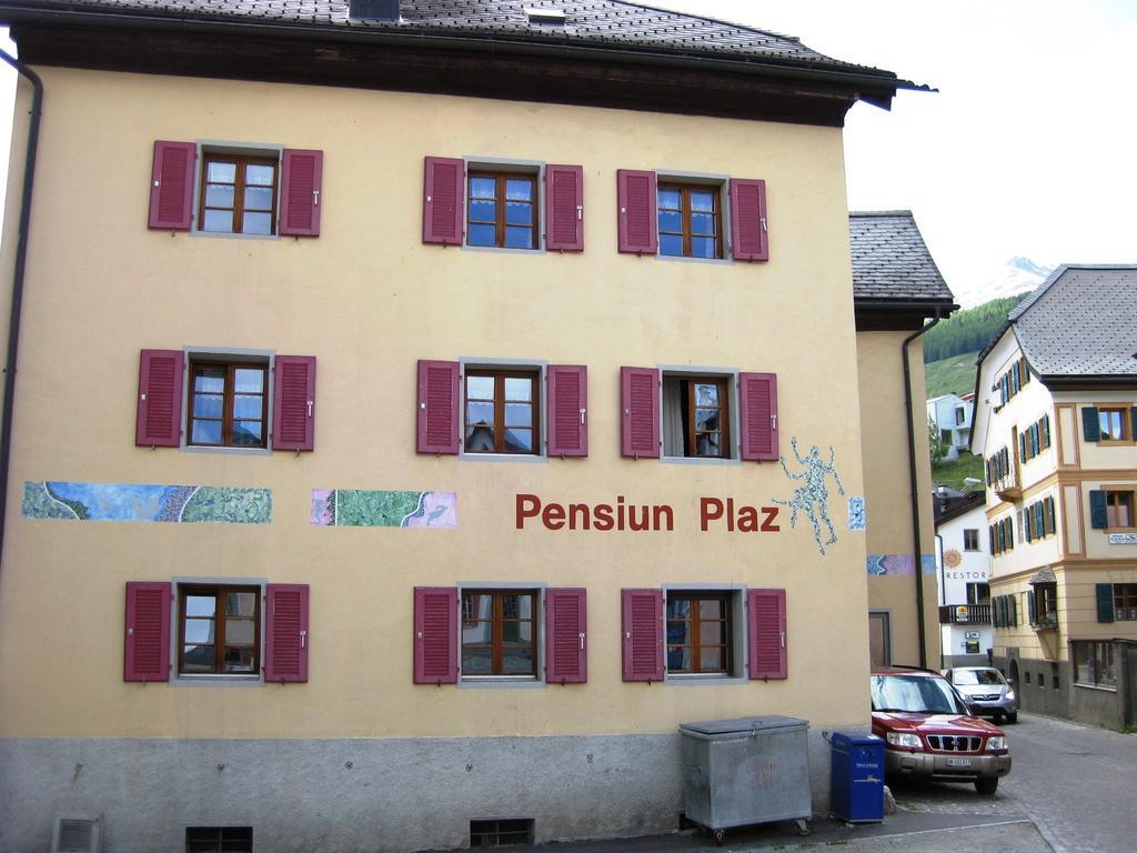 Pensiun Garni Plaz Hotel Scuol Exterior photo